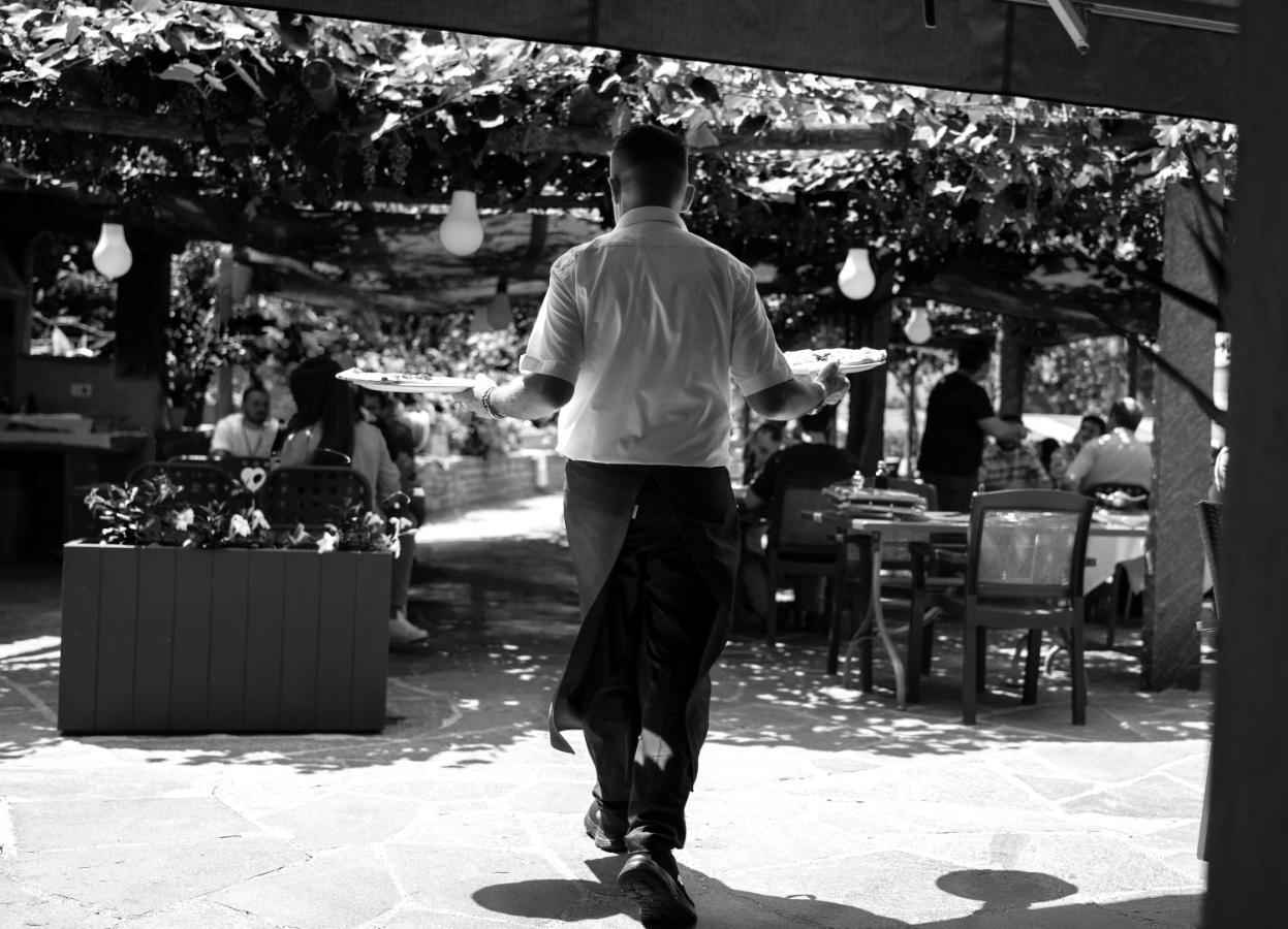 Hotel Ristorante Grotto Serta Lamone Kültér fotó