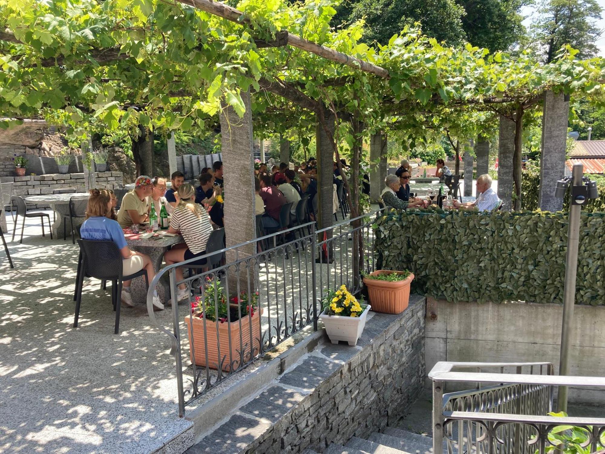Hotel Ristorante Grotto Serta Lamone Kültér fotó