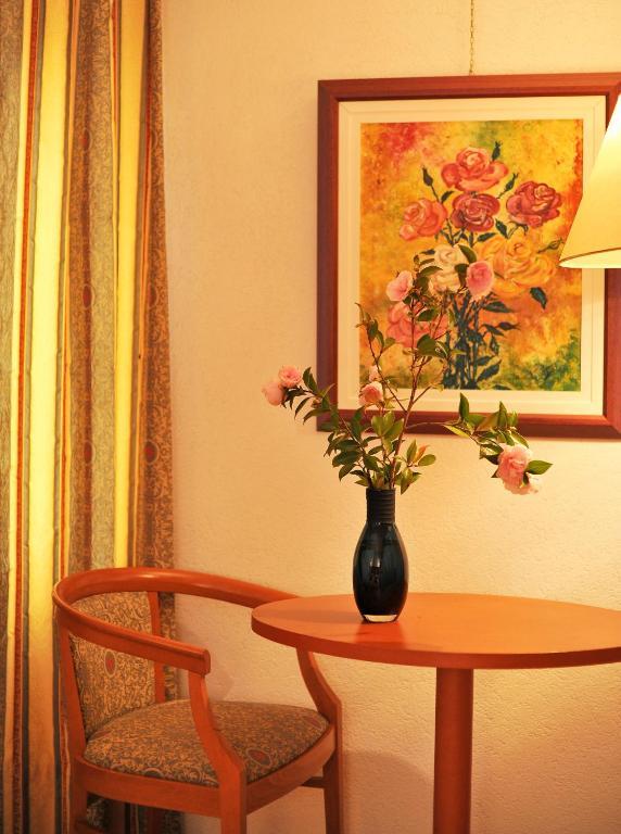 Hotel Ristorante Grotto Serta Lamone Kültér fotó