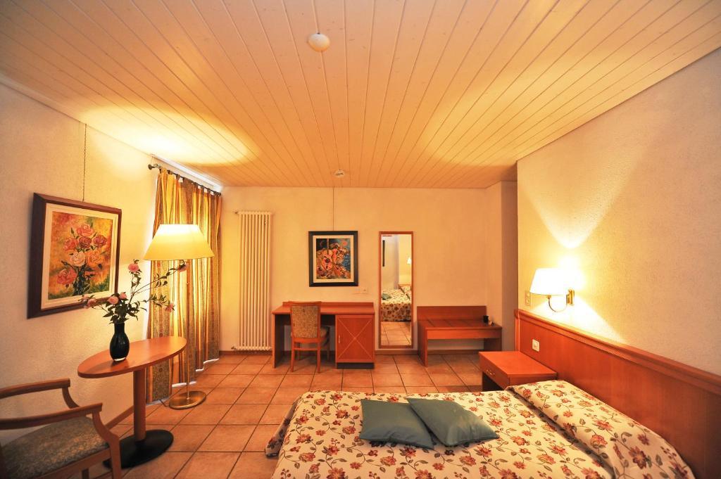 Hotel Ristorante Grotto Serta Lamone Kültér fotó